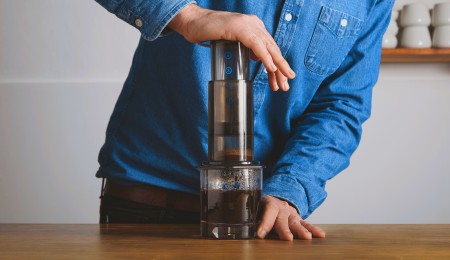 how to make the perfect cup of coffee with an aeropress