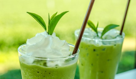 How to make a chia iced green tea